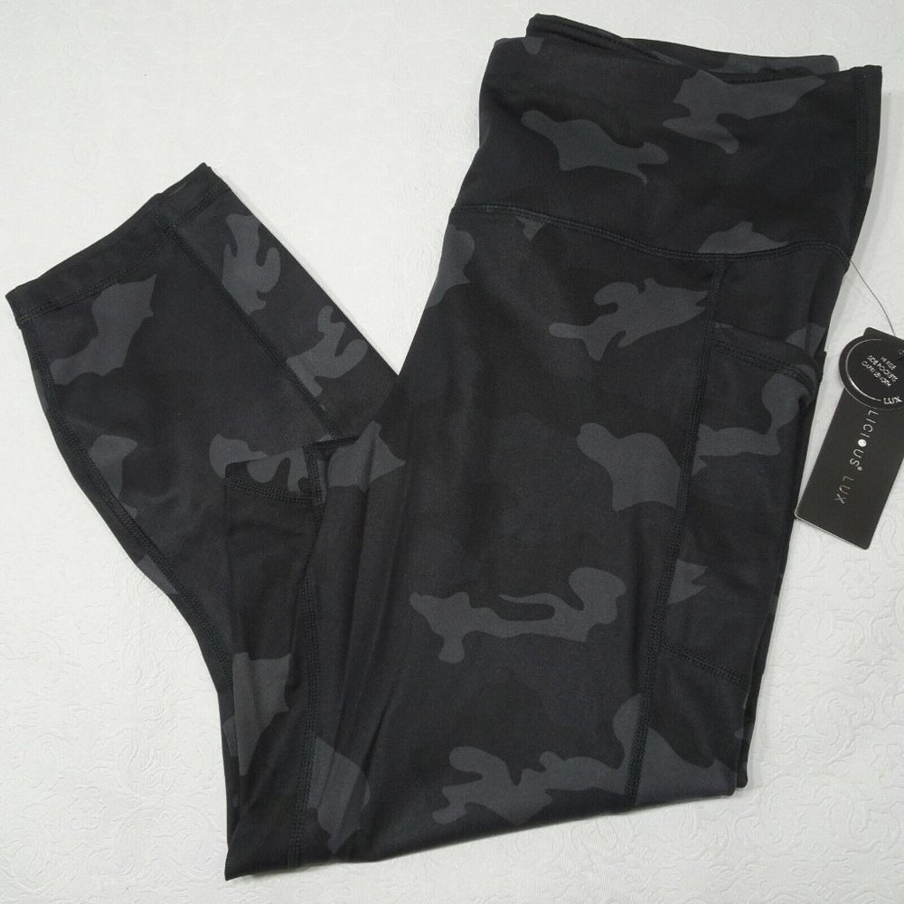 Yogalicious Lux Size 1X Side Pockets High RIse Capri Leggings NEW
